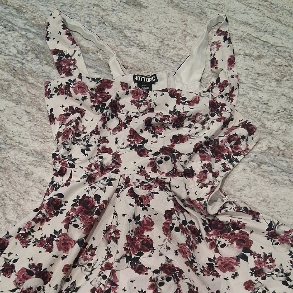 Hot Topic Rose Skull Print Dress